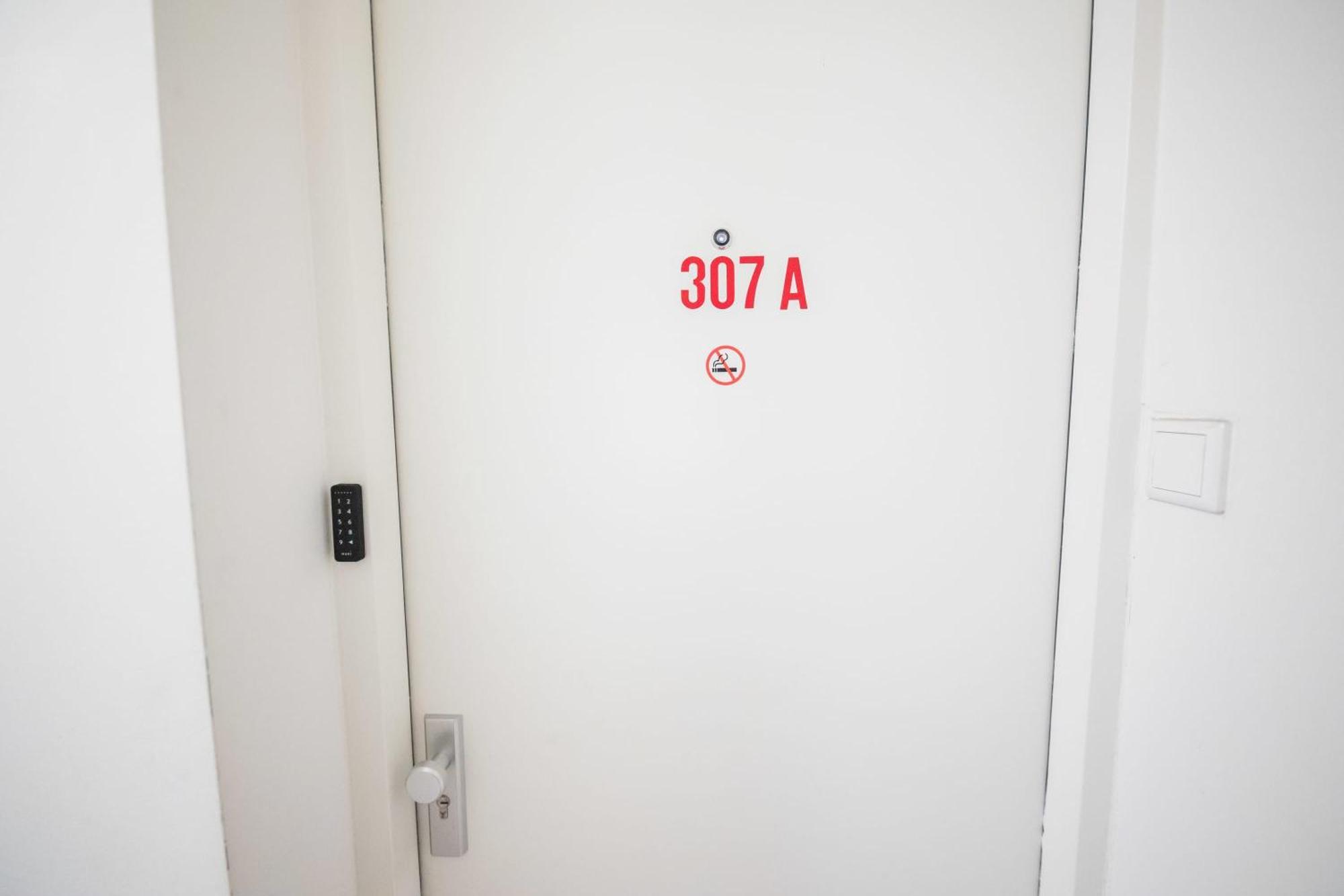 Amazing 50M2 Two-Bedroom Apartment - Ts307A Eindhoven Exteriér fotografie